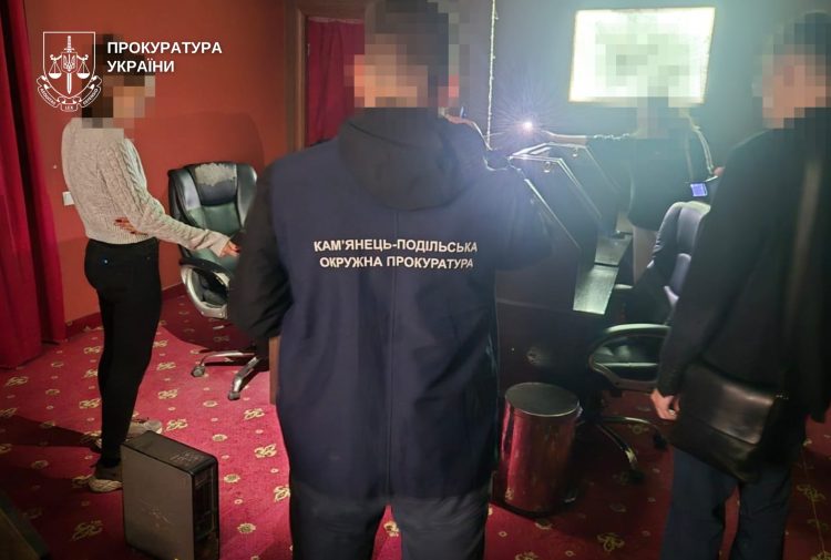 Викрито підпільні гральні заклади на Хмельниччині