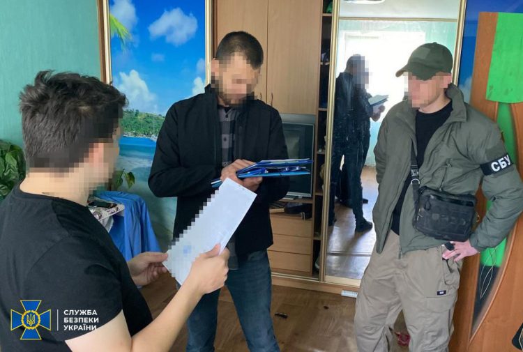 Суд на Хмельниччині: 21-річний мешканець перед судом за підтримку "русского мира"