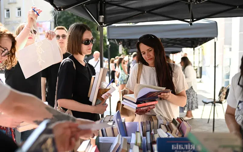 Хмельницький приєднується до всеукраїнського книгообміну «Книжкова площа»