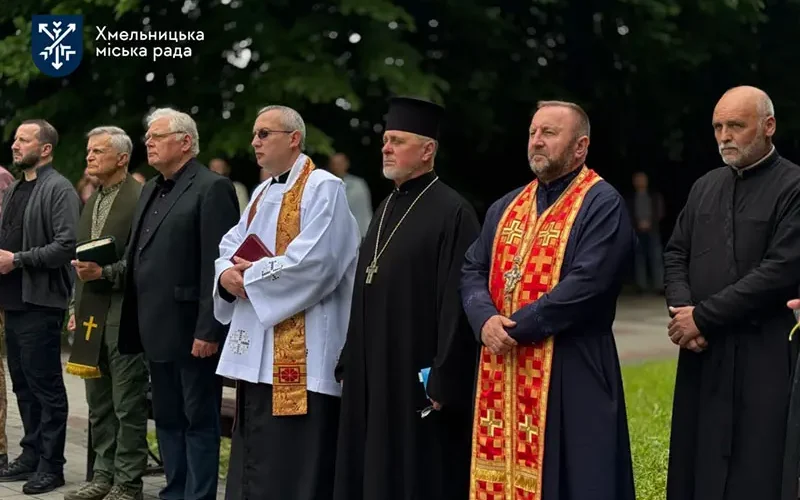 Хмельницький вшанував пам'ять дітей, загиблих від російської агресії