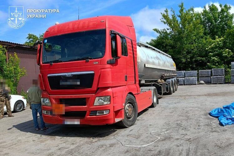 Розкрадання на Укрзалізниці: хмельницькі правоохоронці викрили велику схему