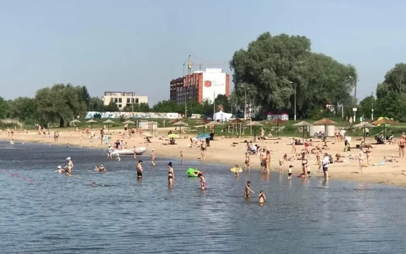 Купальний сезон у Хмельницькому: інфраструктура готова, але вода під питанням
