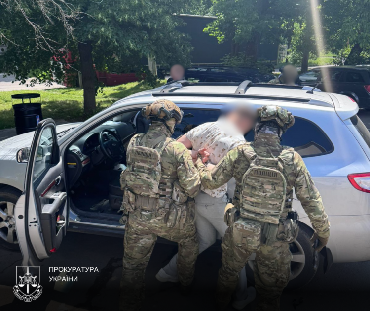 Хмельницький: затримали капітана ЗСУ за підозрою у хабарництві